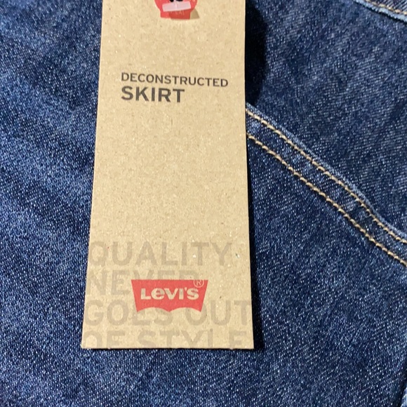 Levi’s contrast stitch mid ave deconstructed skirt - Picture 4 of 4
